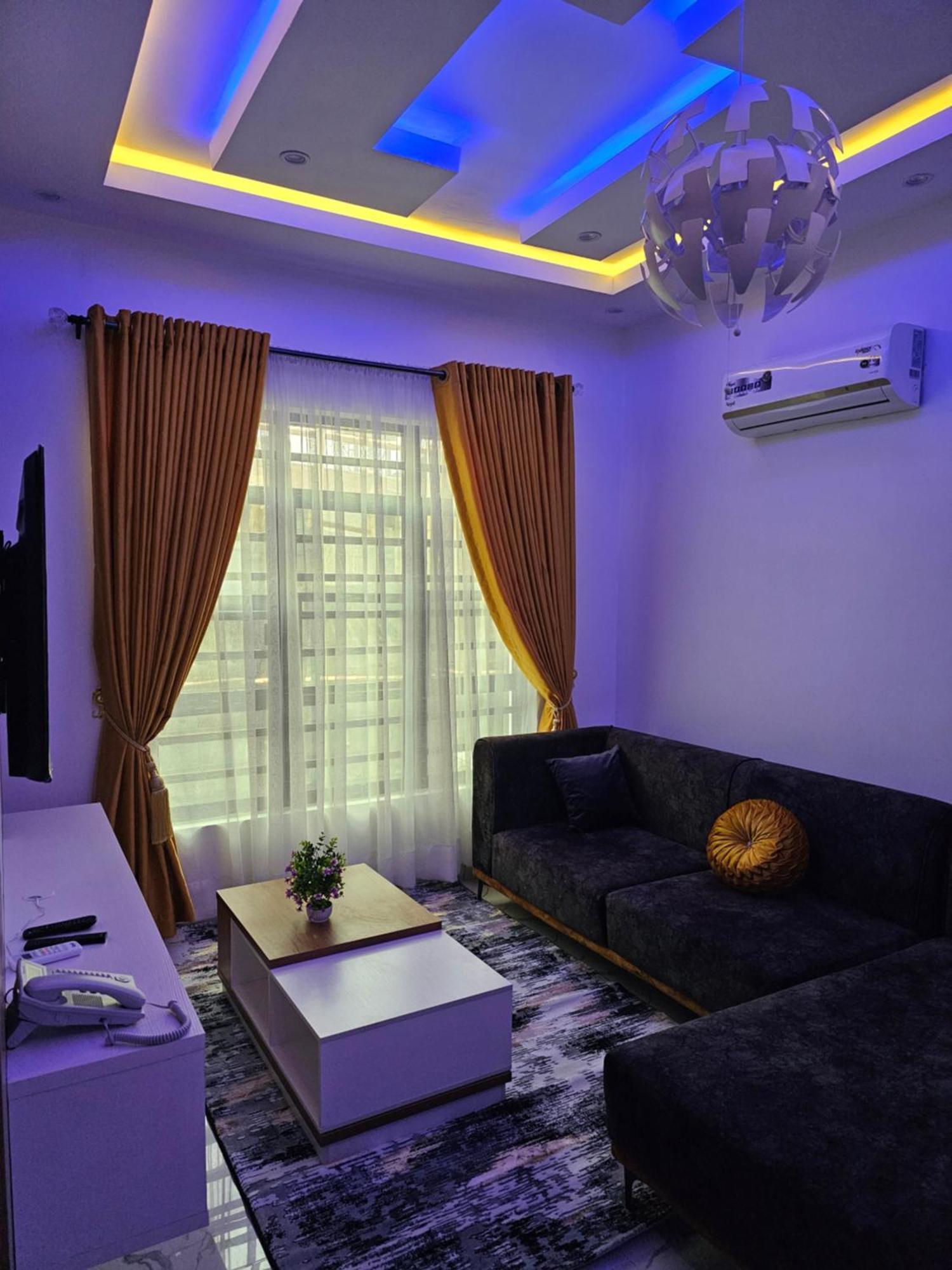 Sapphire Residences By Crystal Magodo Икея Экстерьер фото